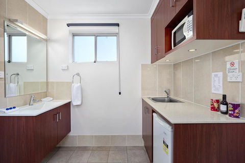 Thunderbird Motel Yass - Tourism Gold Coast 3