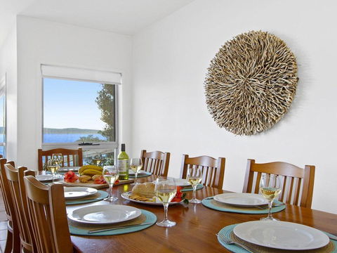 Tilbury Breeze - Ocean Views, Comfort And Style - Tourism Gold Coast 2