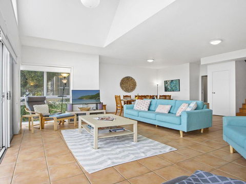 Tilbury Breeze - Ocean Views, Comfort And Style - Tourism Gold Coast 1