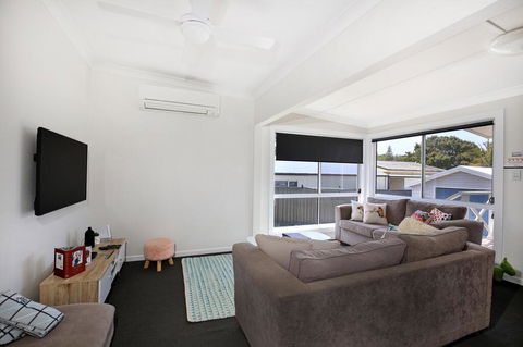 Tilly's Retreat - Pet Friendly - 3 Min Walk To Beach - Tourism Gold Coast 1