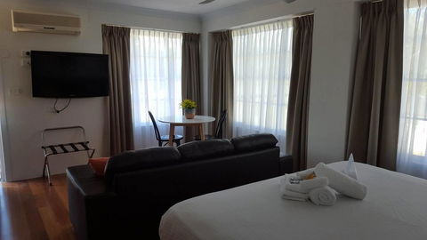 Timbertown Resort And Motel - Tourism Gold Coast 2