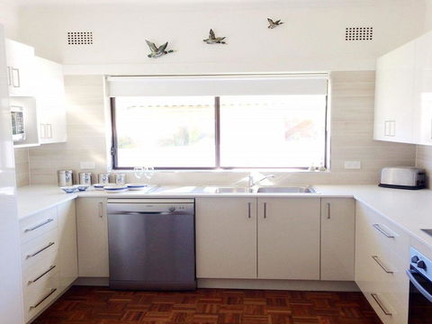 Time To Unwind - Old Style Charm - Tourism Gold Coast 1