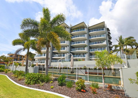 Tingeera Luxury Beachfront Apartments - Tourism Gold Coast 0