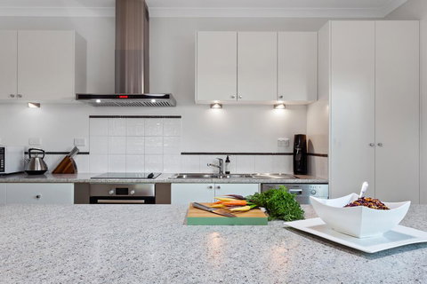 Tolpuddle Villa - Tourism Gold Coast 2