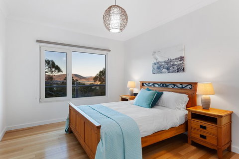 Tolpuddle Villa - Tourism Gold Coast 1