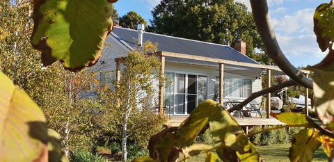 Toms Cottage - Wilgowrah -A Country Escape - Tourism Gold Coast 0