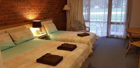 Tooleybuc Club Motor Inn - Tourism Gold Coast 2