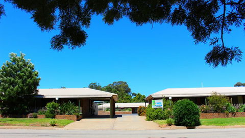 Tooleybuc Motel - Tourism Gold Coast 1