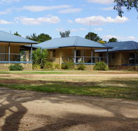 Tooleybuc River Retreat Villas - Tourism Gold Coast