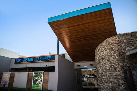 Toongabbie Hotel - Tourism Gold Coast 0