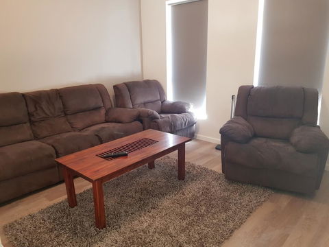 Towncrackers Guest House - Tourism Gold Coast 3
