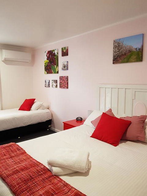 Town House Motor Inn Young - Tourism Gold Coast 2
