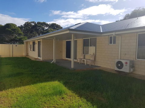 Towncrackers Guest House - Tourism Gold Coast 1
