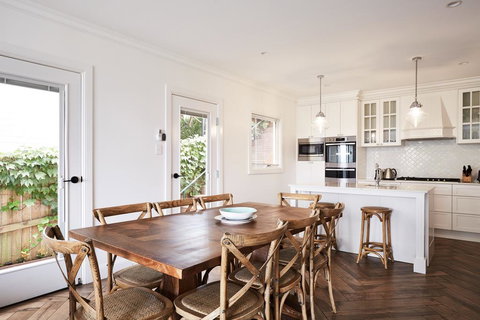 Tranquil Location With An Even Better View - Tourism Gold Coast 1