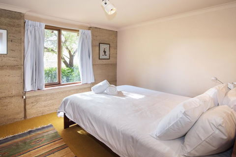 Trastevere Cowaramup Farm House - Tourism Gold Coast 1