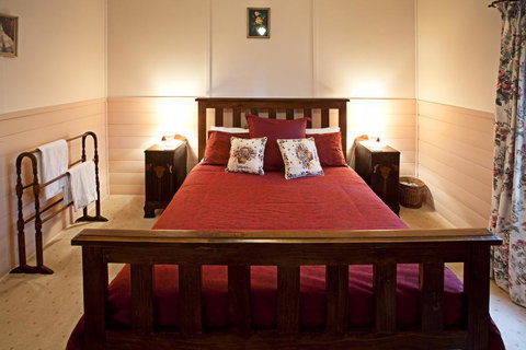 Trinity Cottage - Tourism Gold Coast 3