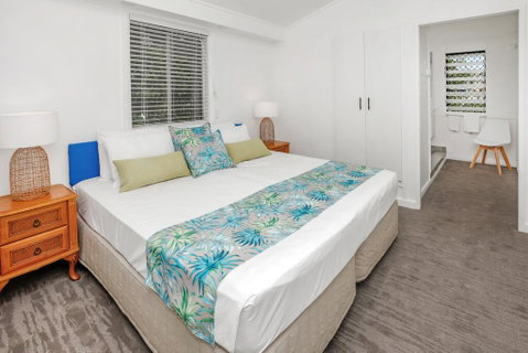 Tropical On McKenzie MK1 - Tourism Gold Coast 3
