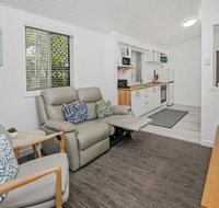 Tropical on McKenzie MK1 - Tourism Gold Coast