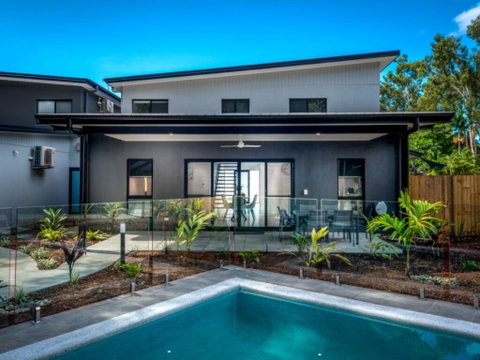 Tropicana Resort - Clifton Beach - Tourism Gold Coast 0
