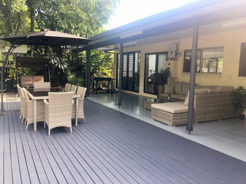 Tropical Private Open Space At Trinity - Tourism Gold Coast 3