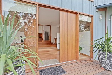 Tura Tree House - Tourism Gold Coast 1