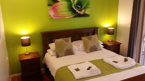 Turtle Reef Bed & Breakfast Cairns - Tourism Gold Coast 3