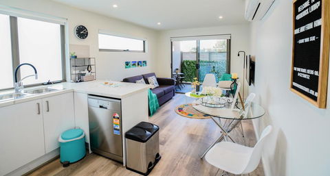 U101 Brunswick Living Brand New Deluxe Balcony Apartment Close To Airport And CBD - Tourism Gold Coast 0