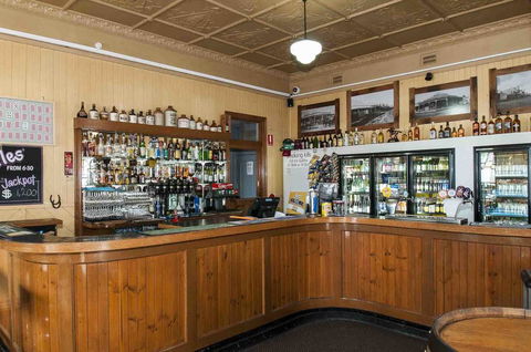 Ulmarra Hotel - Tourism Gold Coast 2