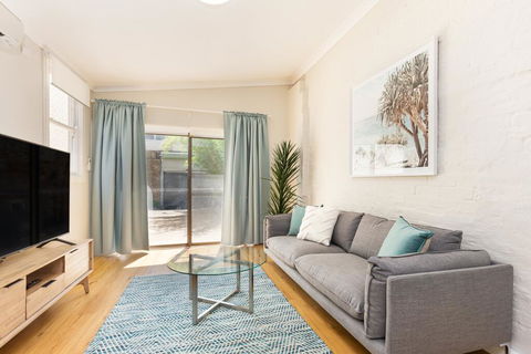 Ultimo 1 Bedroom House With Parking - Nice And Quiet - Tourism Gold Coast 1