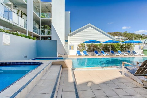 Unit 203 Plantation - Rainbow Beach, Plantation Resort Top Floor, Aircon, Free Wi-Fi - Tourism Gold Coast 3