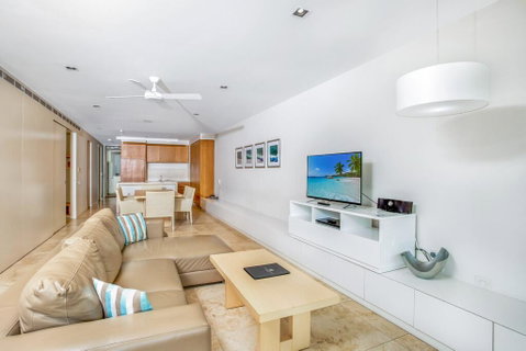 Unit 8 Plantation Resort - Rainbow Beach, Plantation Resort, Air Conditioned, Pool And Outdoor Spa - Tourism Gold Coast 1