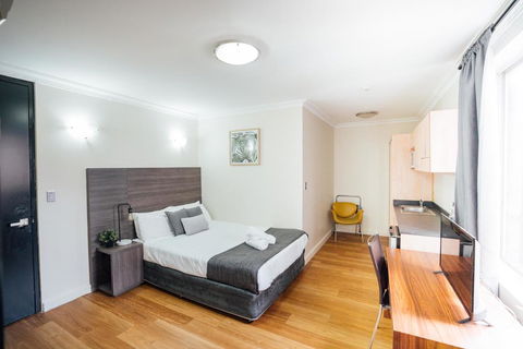 UNO Hotel Sydney - Tourism Gold Coast 1