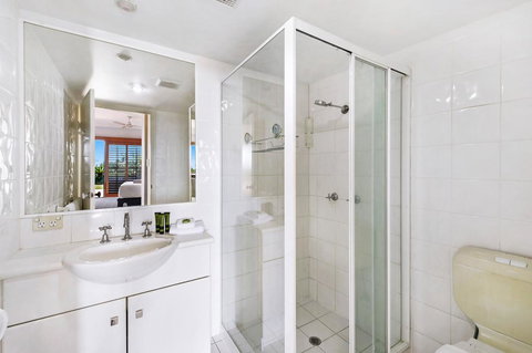 Unrivaled Ocean And City Views From Resort Style 3bed With Garden - Tourism Gold Coast 2