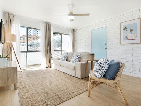 Ventura Beach Motel 3 Bedroom Poolside - Tourism Gold Coast 0