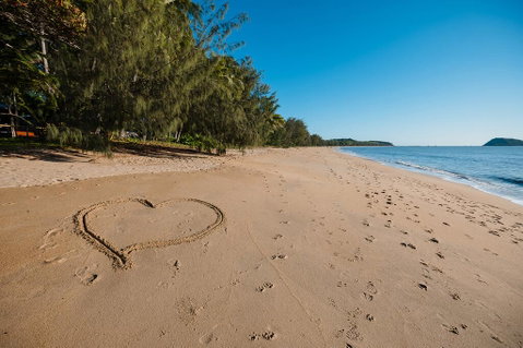 Villa Beach Palm Cove - Tourism Gold Coast 1