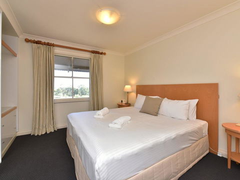 Villa Executive 2br Ferre Resort Condo Located Within Cypress Lakes Resort (nothing Is More Central) - Tourism Gold Coast 2