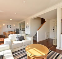 Villa Executive 2br Viti Resort Condo located within Cypress Lakes Resort nothing is more central - Tourism Gold Coast