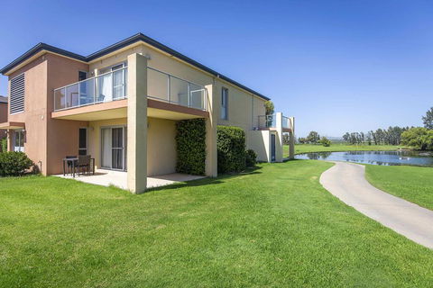 Villa On The Green - Tourism Gold Coast 0
