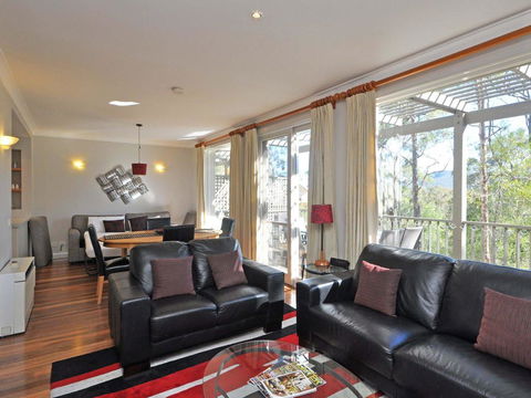 Villas Treinta (Sleeps 30) Resort Condos Located Within Cypress Lakes Resort (nothing Is More Central) - Tourism Gold Coast 3
