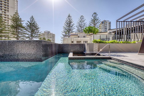 Vue Broadbeach - Tourism Gold Coast 2