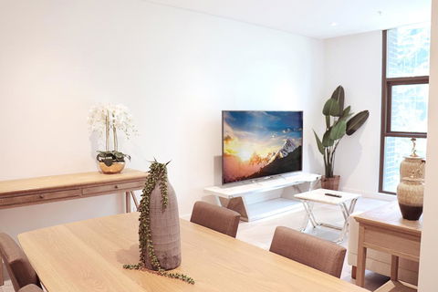 Walking To Darling Harbour, Townhall, QVB,ICC. - Tourism Gold Coast 0