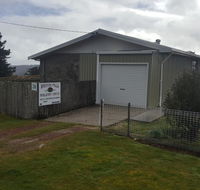 Waratah Falls Holiday Unit - Tourism Gold Coast