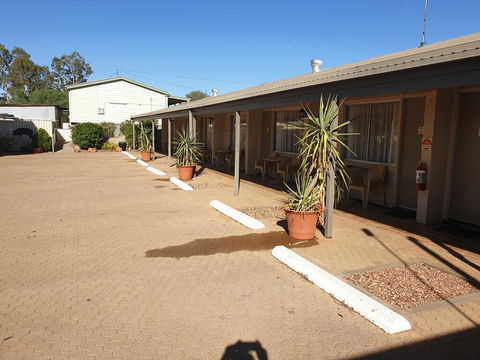 Warrego Motel - Tourism Gold Coast 1