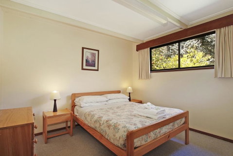 Warrina - Over Looking Ovens River - Tourism Gold Coast 2