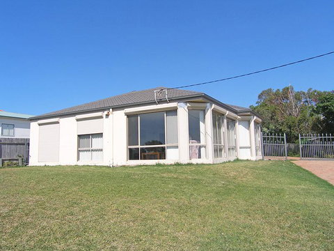 Water View House @ Orient Point - Tourism Gold Coast 1