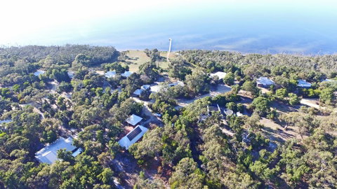Waterfront Retreat At Wattle Point - Tourism Gold Coast 0