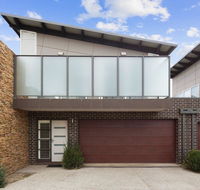 Central to Cowes - Tourism Gold Coast