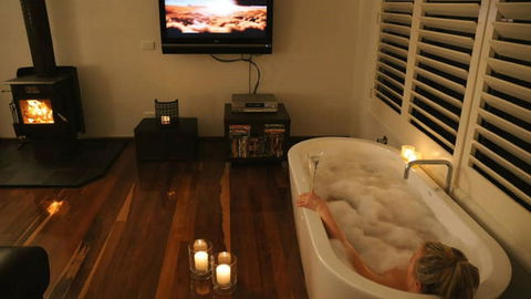 Chestnut Daylesford - Tourism Gold Coast 6