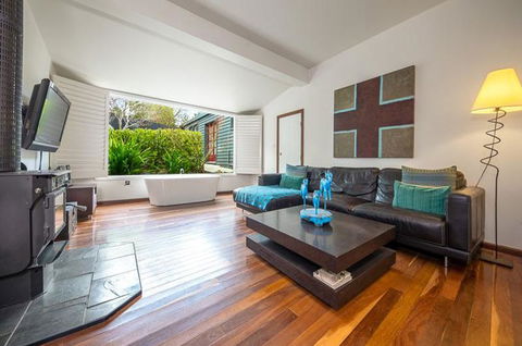 Chestnut Daylesford - Tourism Gold Coast 0