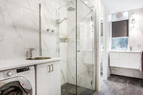 Melbourne Villa - Tourism Gold Coast 24